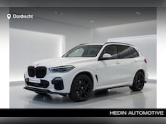 BMW X5 - xDrive45e M-Sport | 21" | Panorama | Harman Kardon | Trekhaak | Soft Close | Driving Assis