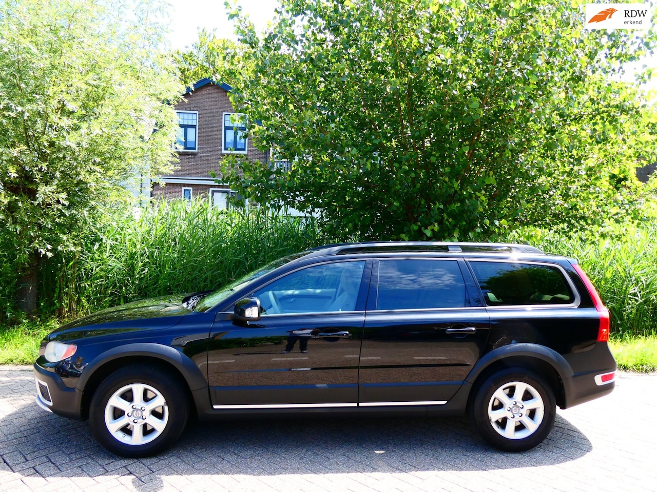 Volvo XC70 - 3.2 238pk 4WD 6-Cil. Summum Automaat Leder Schuifdak - AutoWereld.nl