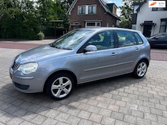 Volkswagen Polo - 1.4-16V Optive Airco Isofix 5 Drs Trekh NW APK LM