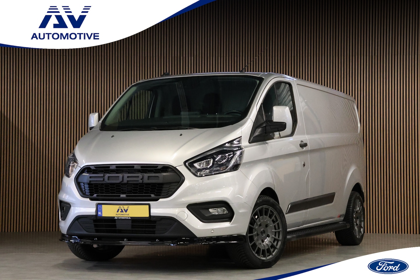 Ford Transit Custom - 320 2.0 TDCI L2H1 Raptor Edition | Bi-Xenon | CarPlay | Navigatie | Camera | Stoelverwarmi - AutoWereld.nl