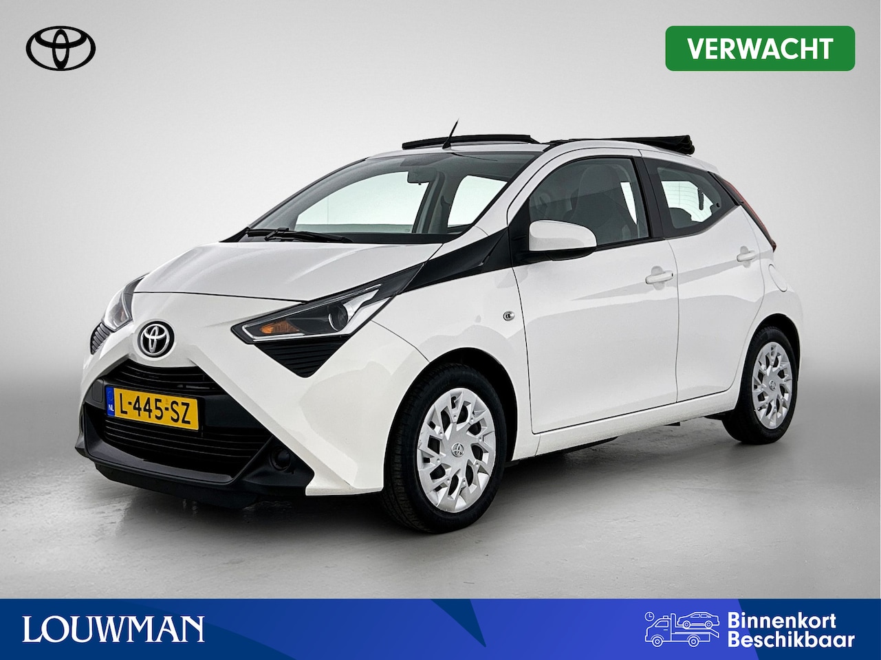 Toyota Aygo - 1.0 VVT-i x-play cabrio | 1e Eigenaar | NIEUW GELEVERD & ONDERHOUDEN | Apple Carplay / And - AutoWereld.nl