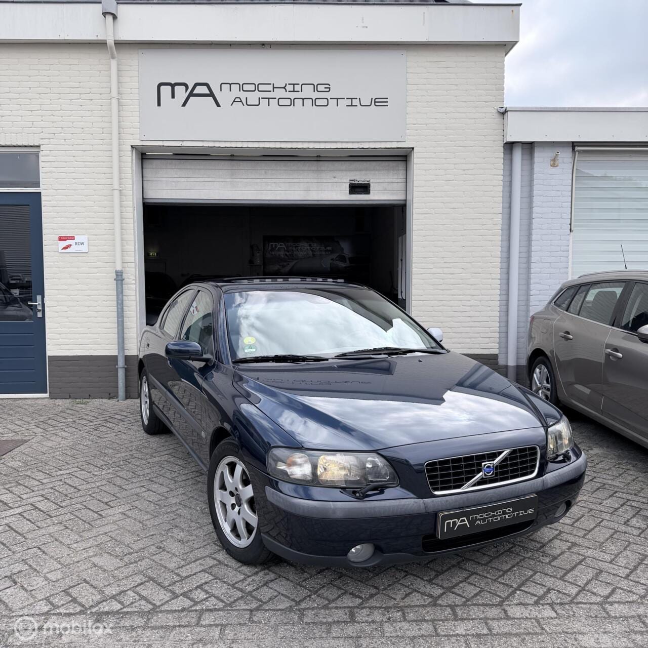 Volvo S60 - 2.5 T Sports Ed. Grt 2.5 T Sports Ed. Grt - AutoWereld.nl
