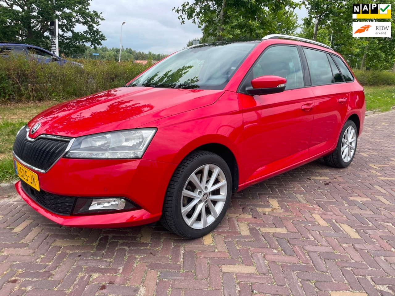 Skoda Fabia Combi - 1.0 TSI Business Edition-Navi-Pano-1e eigenaar - AutoWereld.nl
