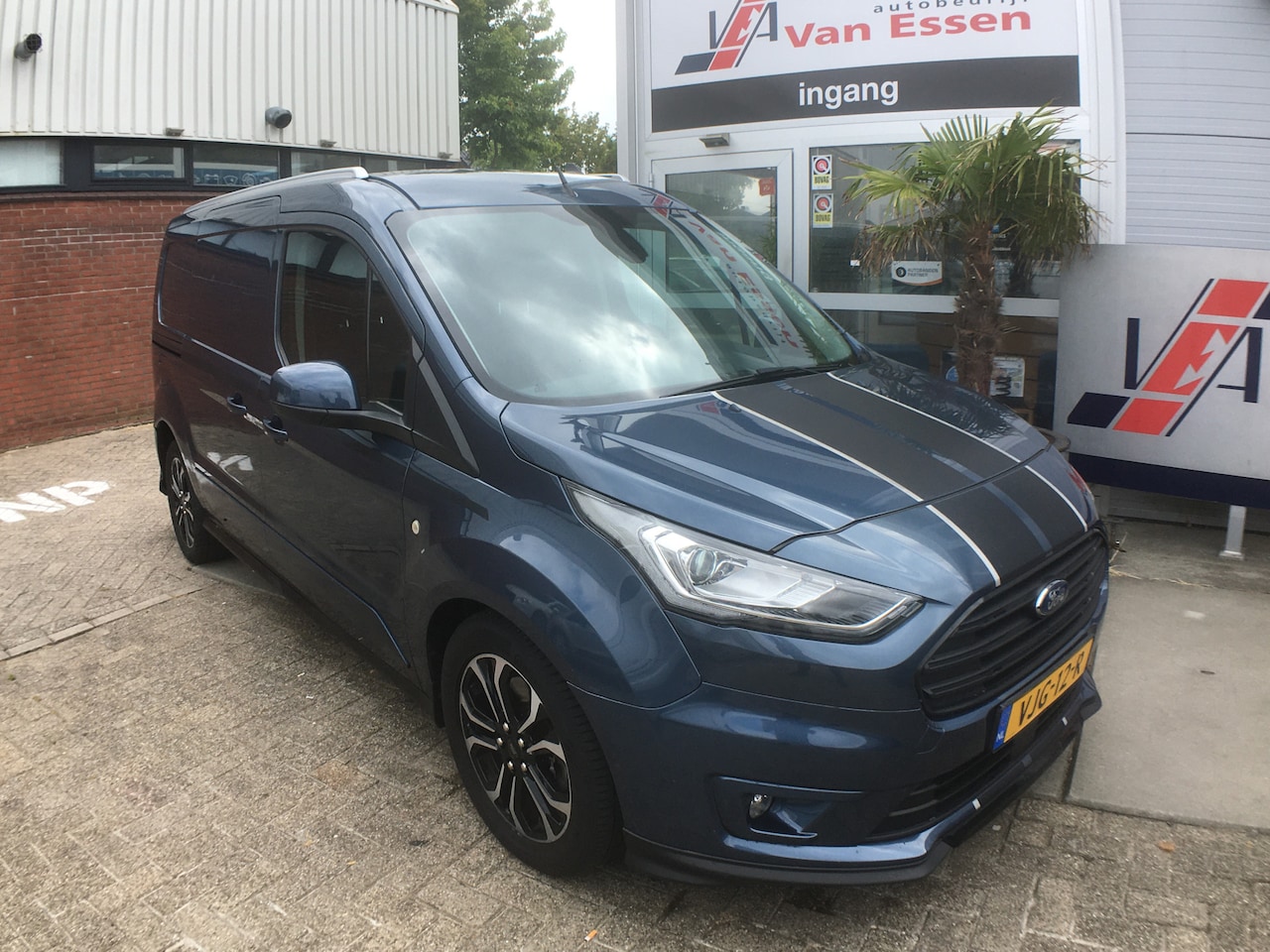 Ford Transit Connect - 1.5 EcoBlue L2 Sport 1.5 EcoBlue L2 Sport, 120PK Navi, Trekhaak, Camera, NL auto, Garantie - AutoWereld.nl