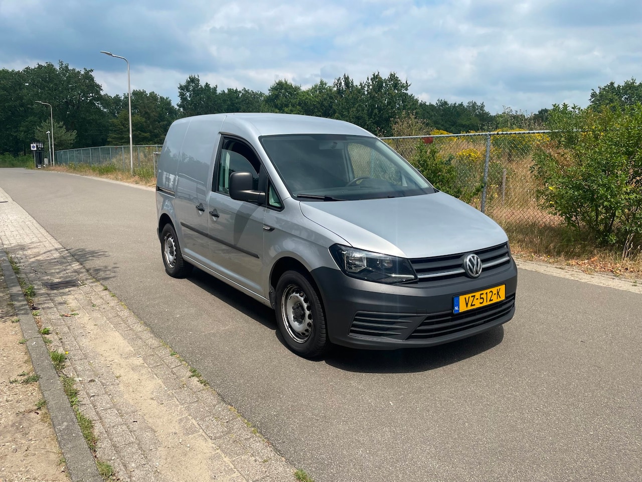 Volkswagen Caddy - 1.6 TDI L1H1 Trendline 1.6 TDI L1H1 Trendline - AutoWereld.nl