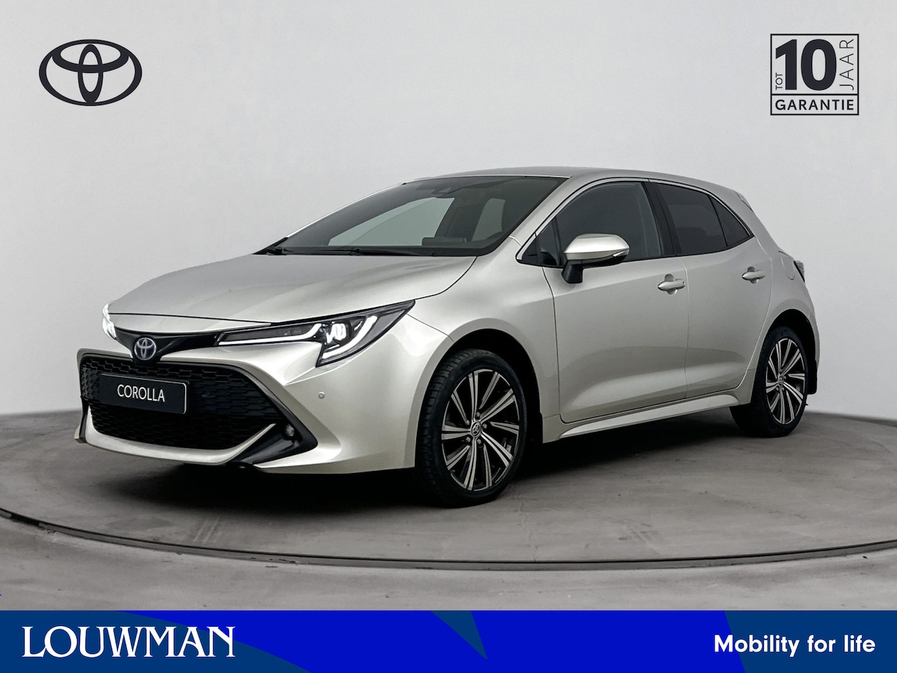 Toyota Corolla - 1.8 Hybrid Dynamic | Parkeersensoren | Stuur-Stoelverwarming | Apple Carplay-Android Auto - AutoWereld.nl