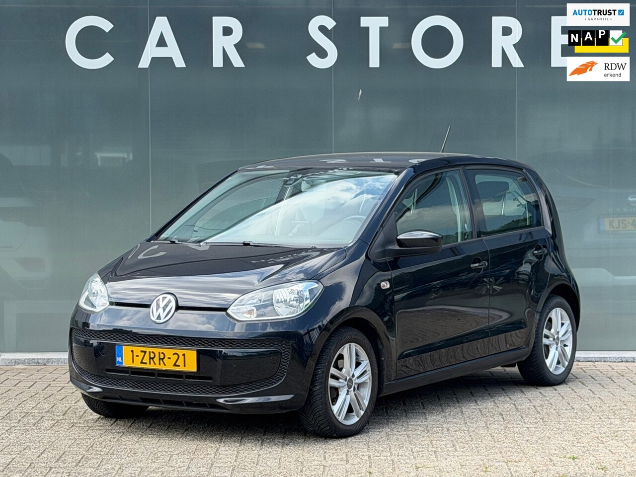 Volkswagen Up! - 1.0 move up! NAVIGATIE AIRCO - AutoWereld.nl