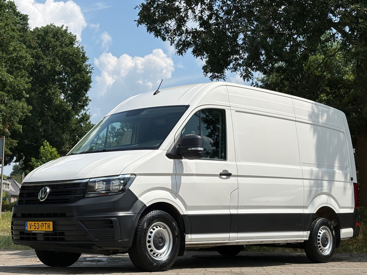 Volkswagen Crafter - 35 2.0 TDI L3H2||140PK|airco|cruise|achteruitrijcamera|bluetooth|zes versnellingen|drie zi - AutoWereld.nl