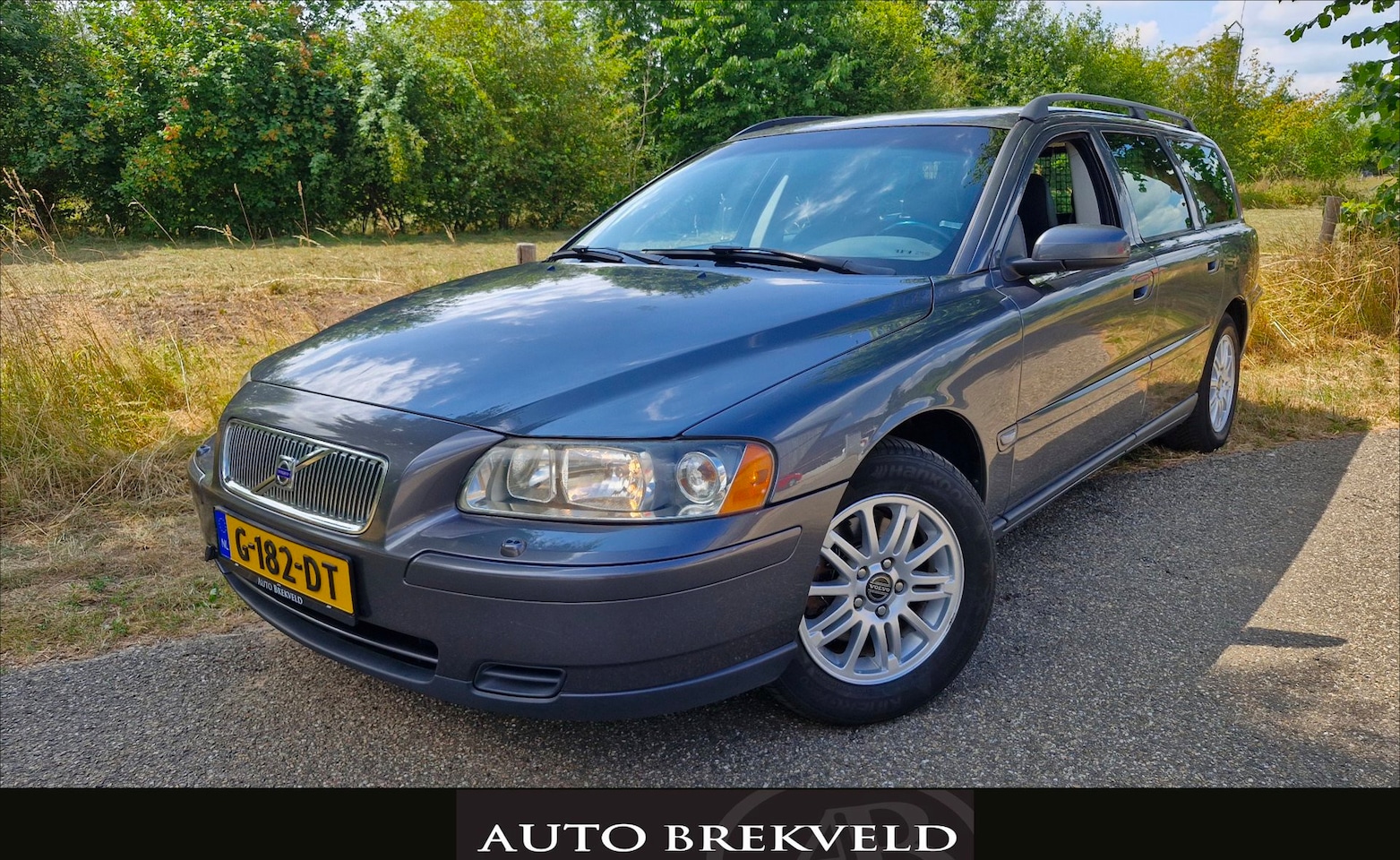 Volvo V70 - 2.4 Edition I Automaat 170PK | Rijklaar | Half leder | Cruise | LMV | Aut. Airco - AutoWereld.nl