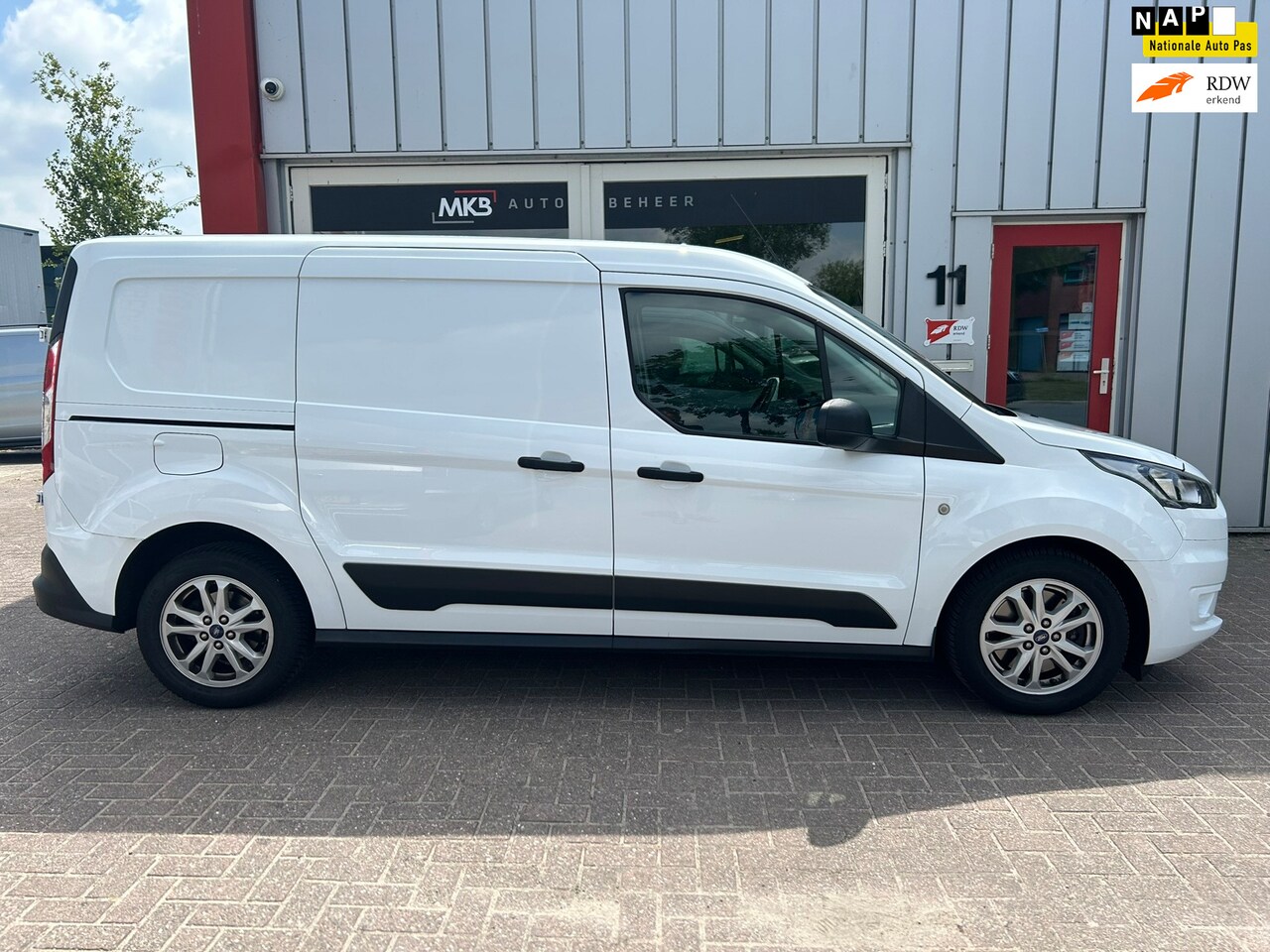 Ford Transit Connect - 1.5TDCi 100PK L2 Carplay/Camera/3Pers - AutoWereld.nl