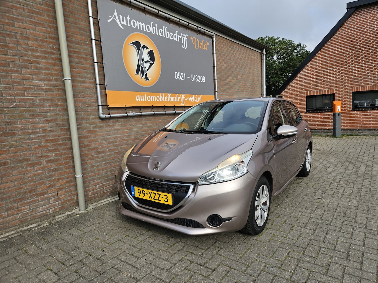 Peugeot 208 - 1.2 Vti Access 1.2 VTi Access (koppeling lawaai) - AutoWereld.nl