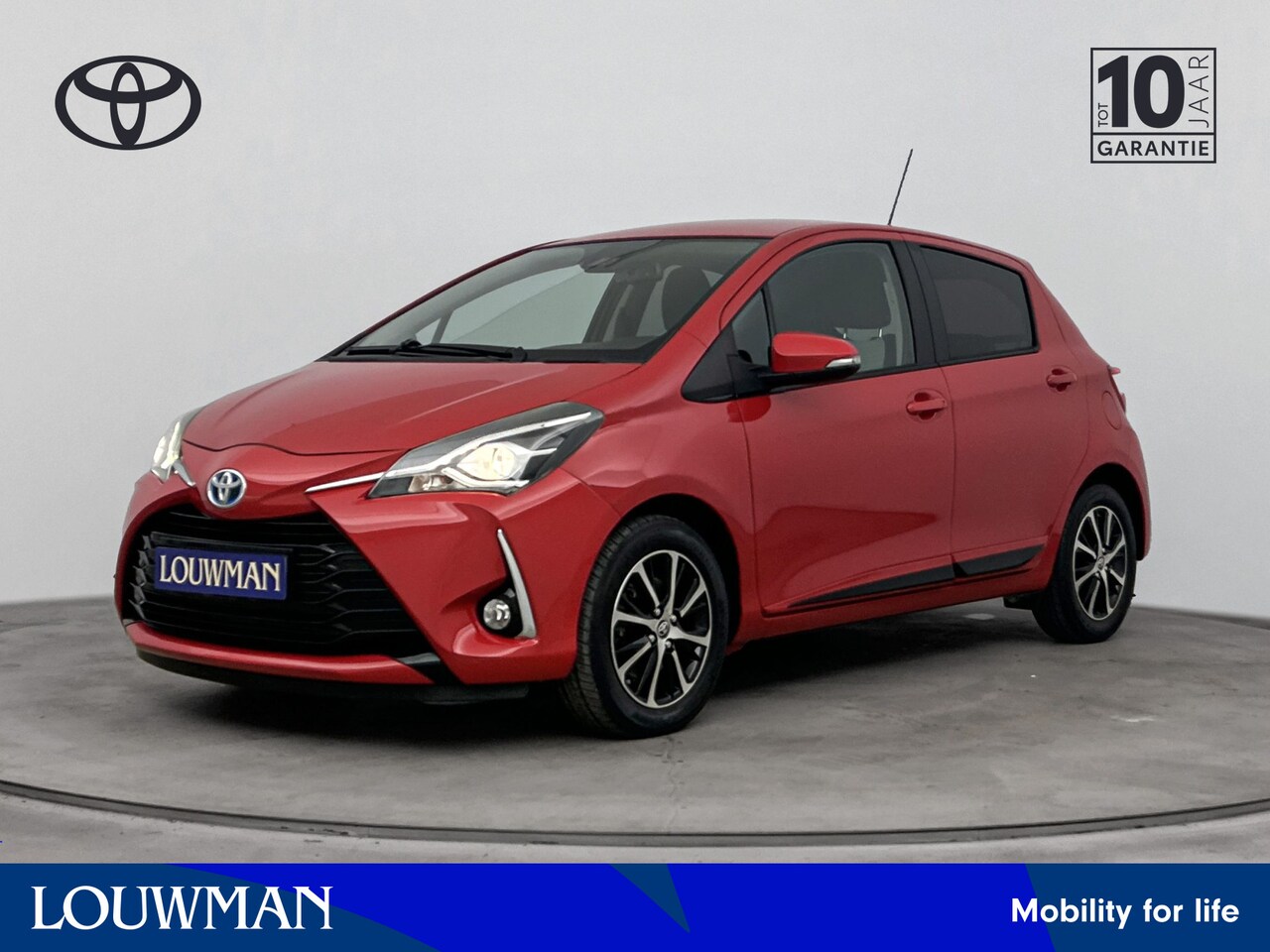 Toyota Yaris - 1.5 Hybrid Dynamic | Lichtmetalen velgen | Parkeercamera | Keyless | - AutoWereld.nl