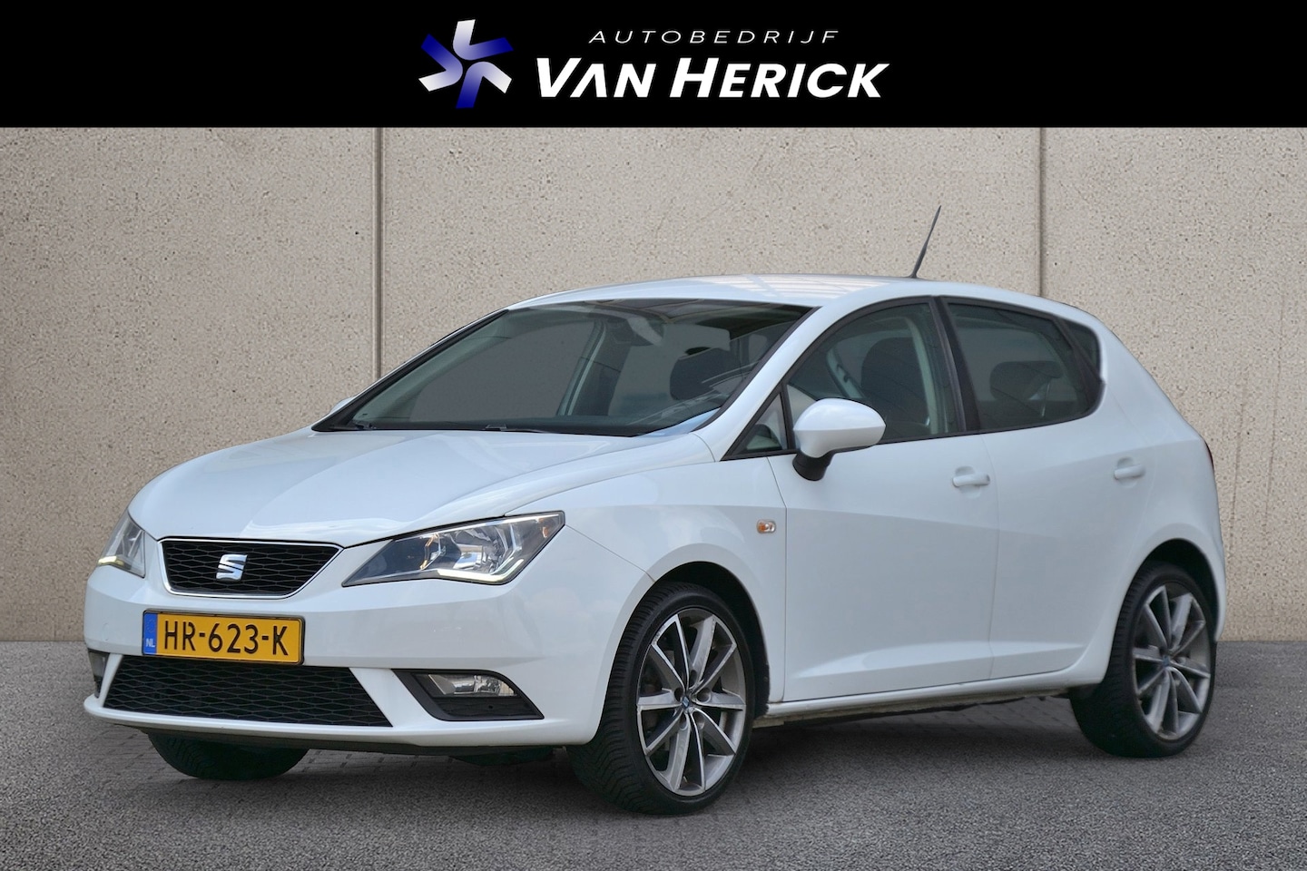 SEAT Ibiza - 1.0 EcoTSI Style Connect 95PK | 5drs | Navigatie | Cruise Control | Airco - AutoWereld.nl
