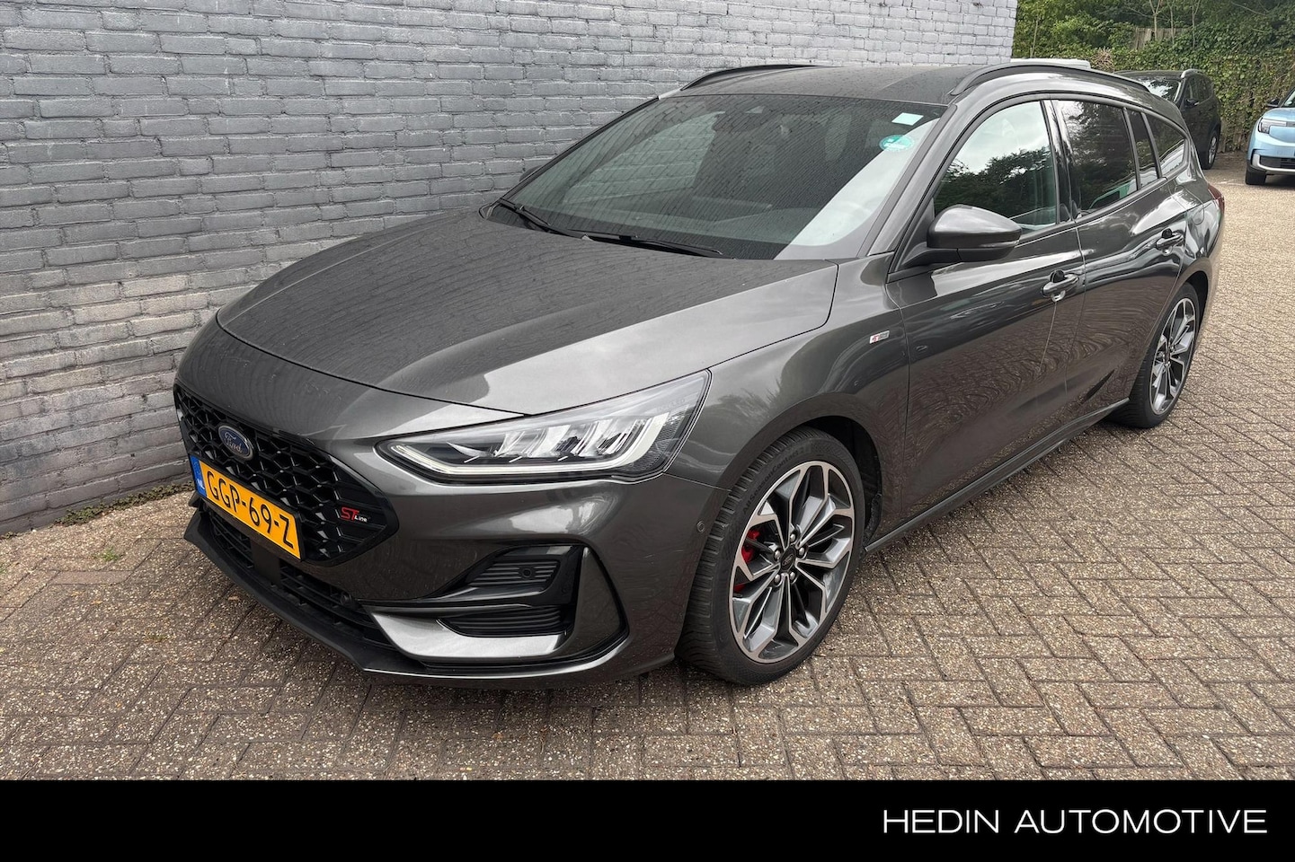 Ford Focus Wagon - 1.0 EcoBoost Hybrid ST Line X 155pk automaat Trekhaak | Adaptive | BLIS - AutoWereld.nl