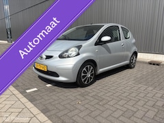 Toyota Aygo - 1.0-12V automaat + zeer lage km stand