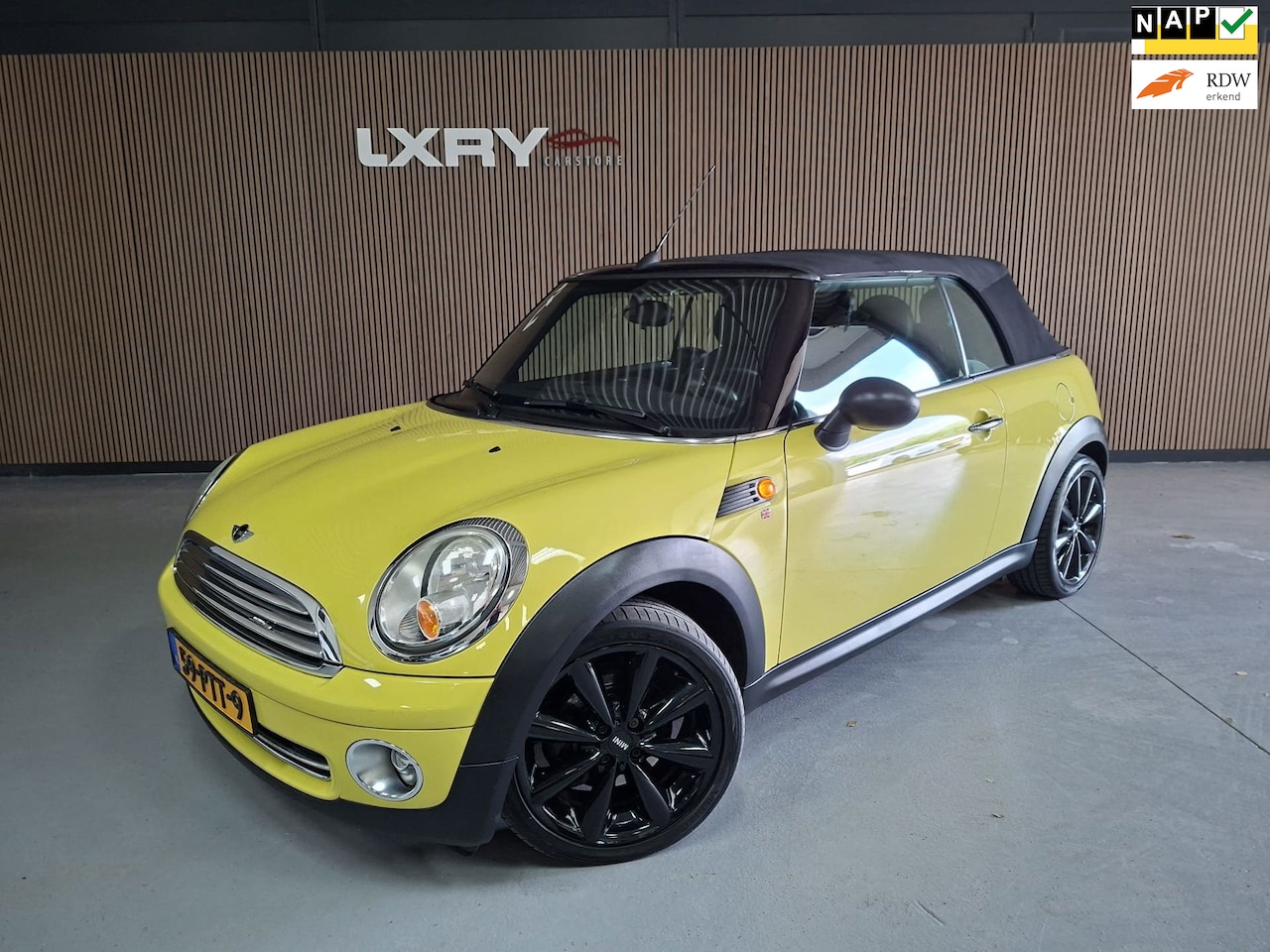 MINI Cabrio - 1.6 One Anniversary | Airco| Carplay | Navi | PDC | - AutoWereld.nl