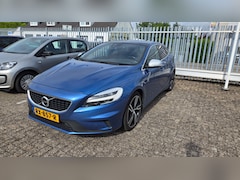 Volvo V40 - 2.0 T4 R-Design