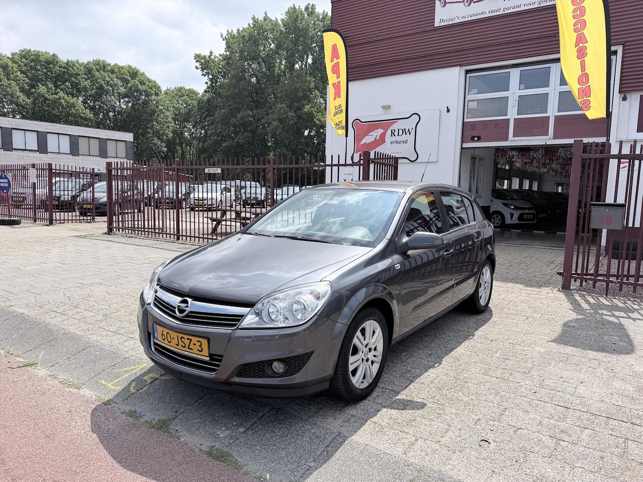 Opel Astra - 1.6 16V 5D 85KW Cosmo - AutoWereld.nl