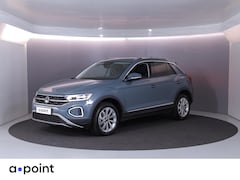 Volkswagen T-Roc - 1.5 TSI Style 150 pk Automaat (DSG) | Navigatie | Parkeersensoren (Park assist) | Achterui