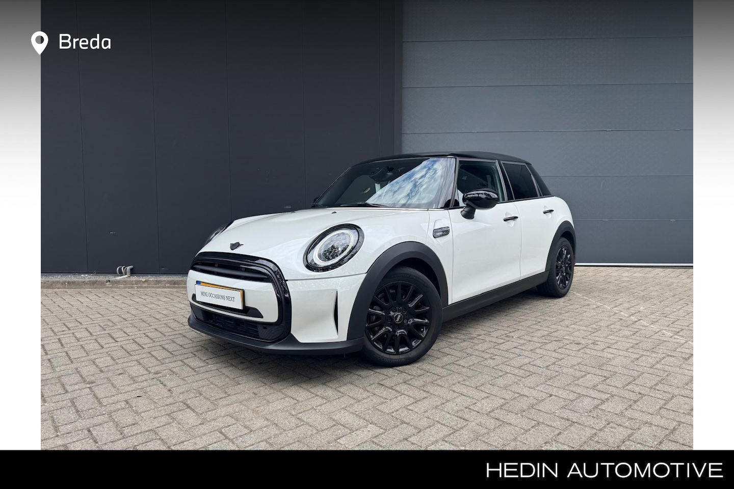MINI 5-Deurs - 1.5 Cooper Camden Edition Parkeersensoren achter | Automatische Airco | Sportstoel | LED K - AutoWereld.nl