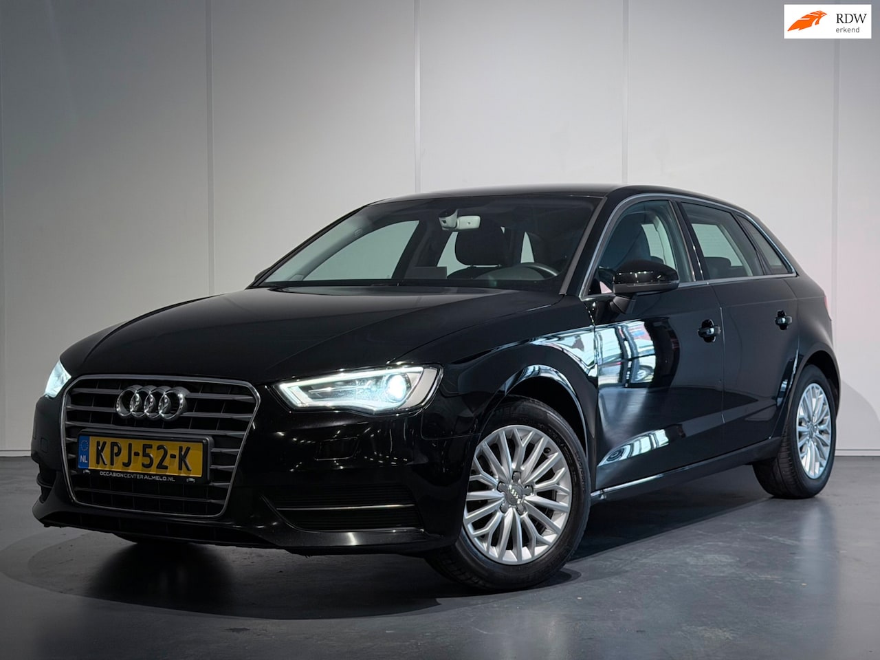 Audi A3 Sportback - 1.4 TFSI Adrenalin /Clima/Cruise/PDC/LED/LMV/Leer - AutoWereld.nl