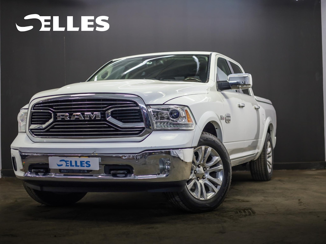 Dodge Ram 1500 - 5.7 V8 4x4 Crew Cab Longhorn 5.7 V8 4x4 Crew Cab Longhorn - AutoWereld.nl