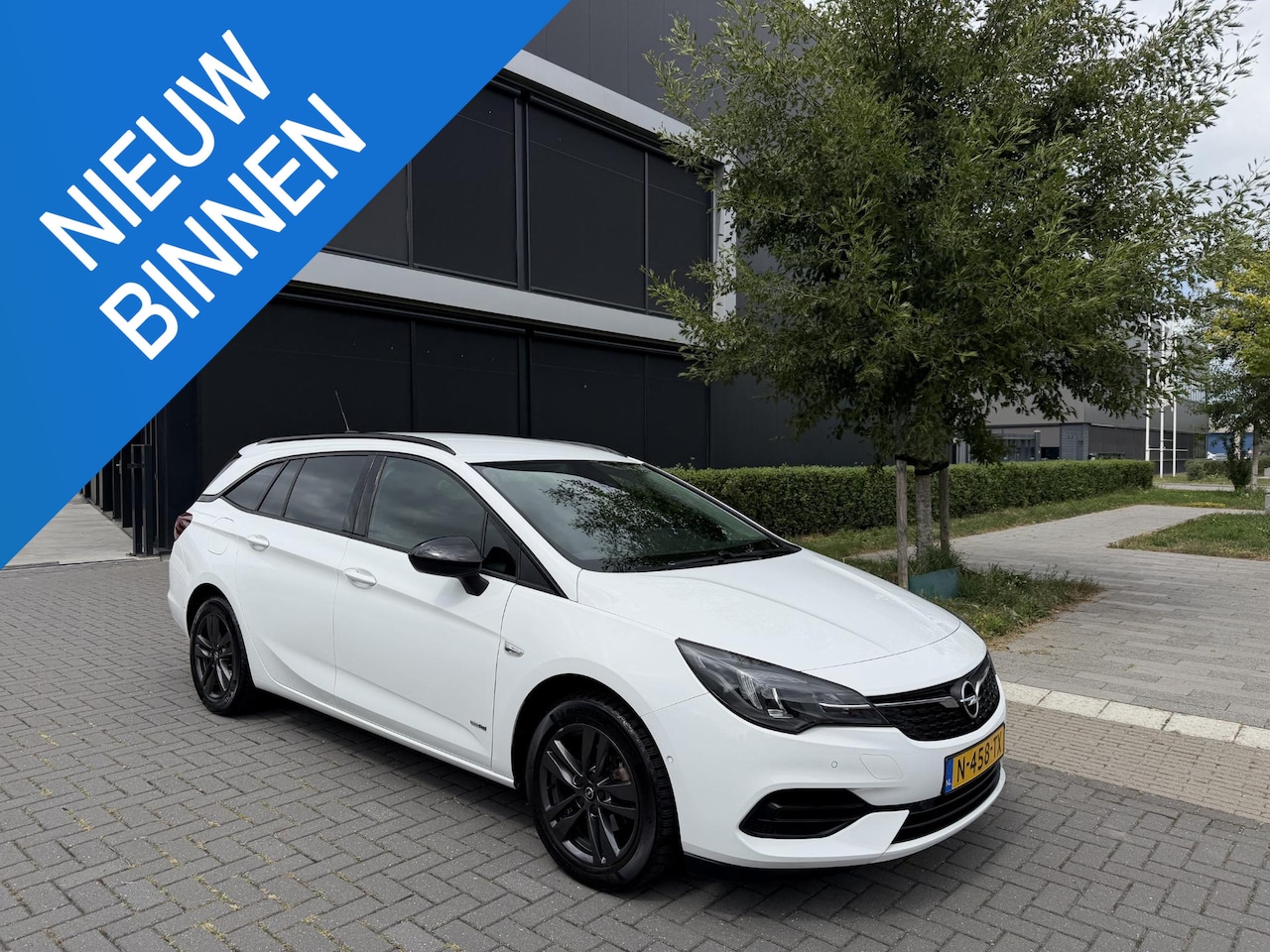 Opel Astra Sports Tourer - 1.2 Design & Tech 1.2 Design & Tech - AutoWereld.nl
