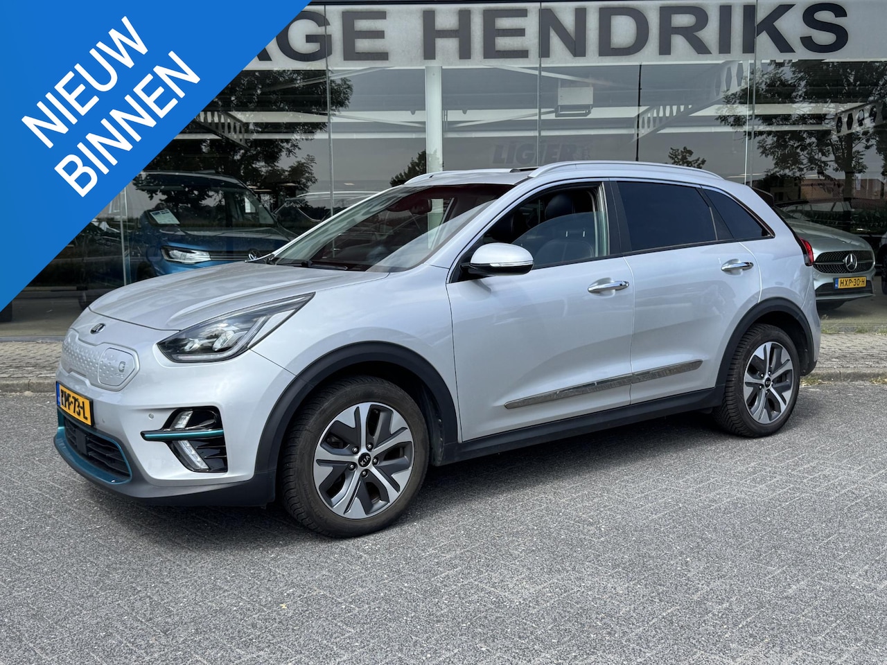 Kia e-Niro - ExecutiveLine Sky 64 kWh | SOH: 93,9% | 3 Fase | Warmte pomp | Schuifdak | Adaptive CC | L - AutoWereld.nl