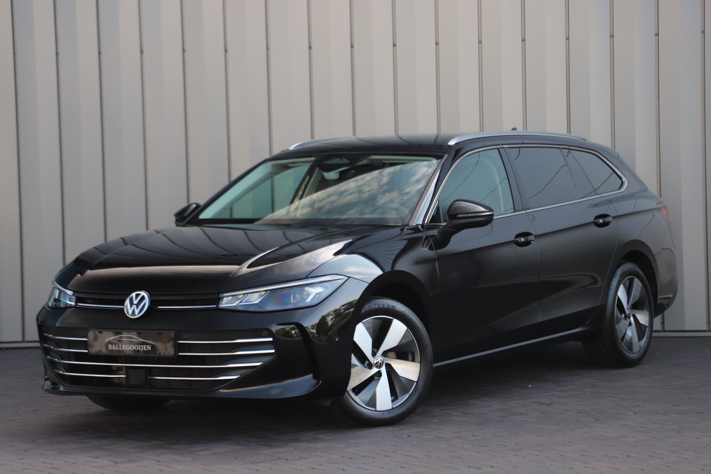 Volkswagen Passat Variant - 1.5 eTSI Business | 150PK | Massage | Keyless-go | ACC | Stoelen/Stuur Verwarmd | Sfeerver - AutoWereld.nl