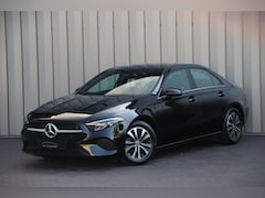 Mercedes-Benz A-klasse - 180 Star Edition | 136PK | Led | Distronic | Widescreen | Stoelverwarming | Leder | Clima