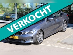 BMW 3-serie - 330i High Executive CAMERA AUTOMAAT