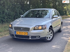 Volvo S40 - 1.8 | " 143.000 " KM + Cruise control Nu € 3.950,