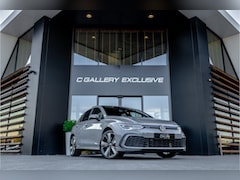 Volkswagen Golf - 1.4 eHybrid Style - Panorama | Elek. Trekhaak | Camera | ACC