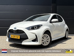 Toyota Yaris - 1.5 Hybrid Active | Trekhaak afneembaar | All-season | Camera | NL-auto