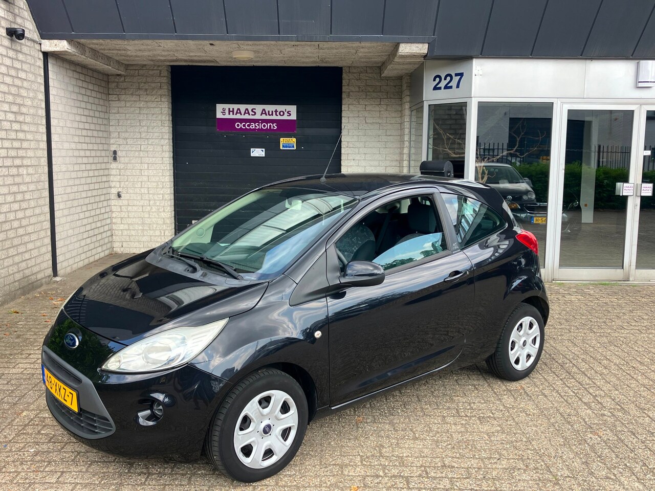 Ford Ka - 1.2 Cool & Sound start/stop / APK JUNI 2027 / KM STAND+NAP / KOUDE AIRCO / ZUINIG - AutoWereld.nl