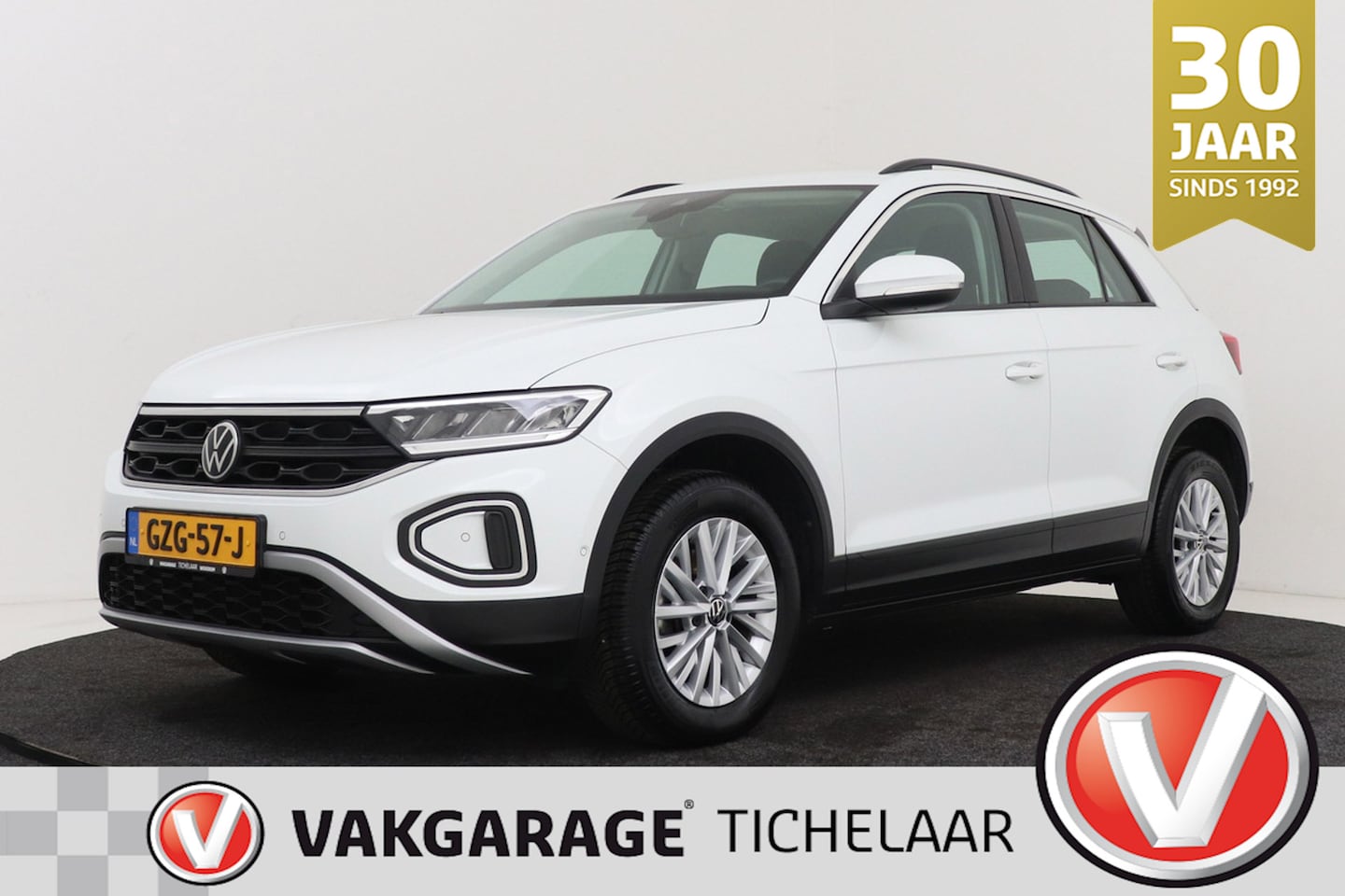 Volkswagen T-Roc - 1.0 TSI Life Business | Trekhaak | 44000km!!! | Virtual Cockpit | Stoelverwarm. | Adapt. C - AutoWereld.nl