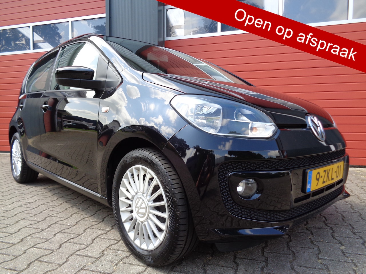Volkswagen Up! - 1.0 high up! BlueMotion Airco Cruise 5DRS LMV NL-Auto - AutoWereld.nl
