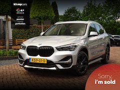 BMW X1 - xDrive20i | 4x4 | Carplay | HUD | Trekhk | Camera | 1e Eig. | Ad.Cruise | Dealeronderhoude