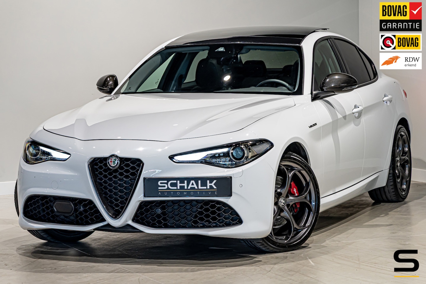 Alfa Romeo Giulia - 2.0 T AWD Veloce|Pano|Trekhaak|H&K|FullOpt - AutoWereld.nl