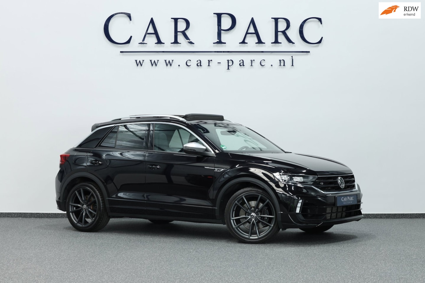 Volkswagen T-Roc - 2.0 TSI 4Motion R 301+PK BTW/VIRTUAL/PANO/BEATS/KEYLES/LEDER+S.VERWARMING/19"/CAM/ACC/12 M - AutoWereld.nl
