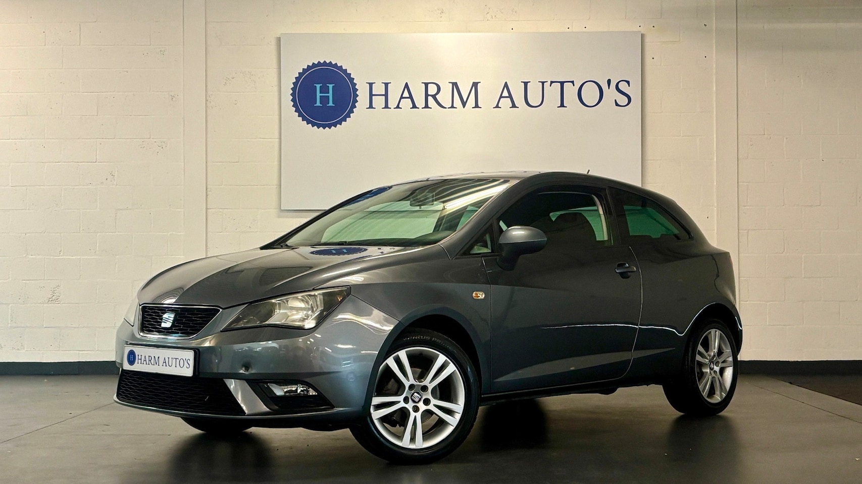 SEAT Ibiza SC - 1.4 COPA Plus Airco / Applecarplay / Android / Navi / Bleutooth - AutoWereld.nl
