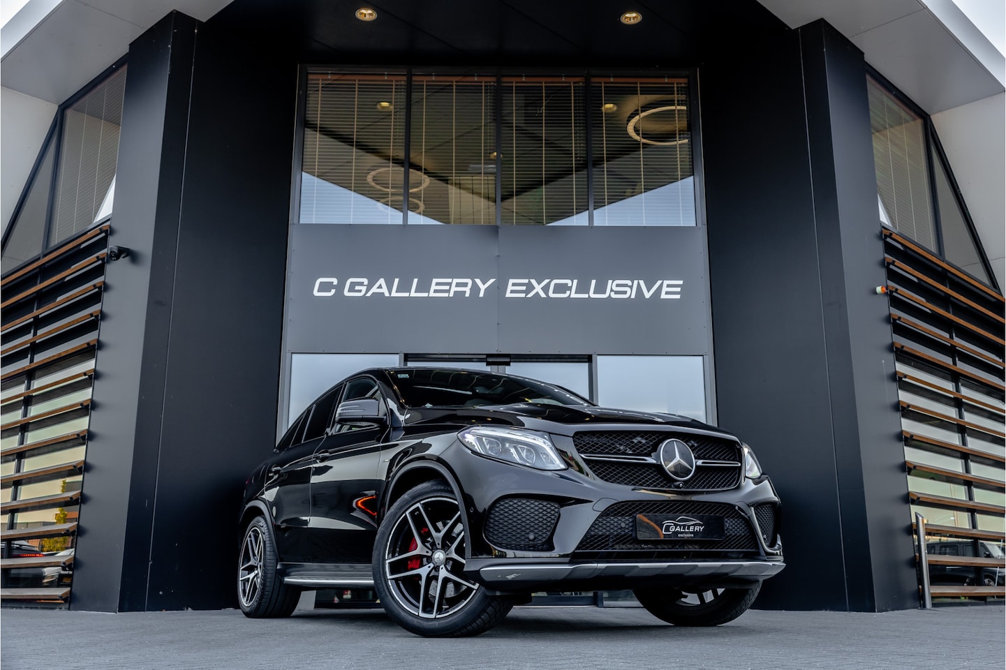 Mercedes-Benz GLE-Klasse Coupé - GLE450 AMG 4MATIC - Origineel NL | Panorama | Carbon | Memory | Luchtvering - AutoWereld.nl