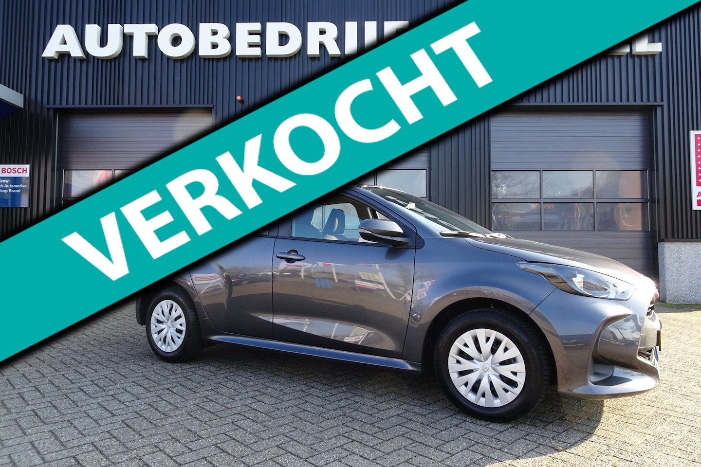 Toyota Yaris - 1.5 VVT-i Active 1.5 VVT-i Active, NL AUTO, NAP, CARPLAY, CAMERA, OH HISTORIE, 1E EIGENAAR - AutoWereld.nl