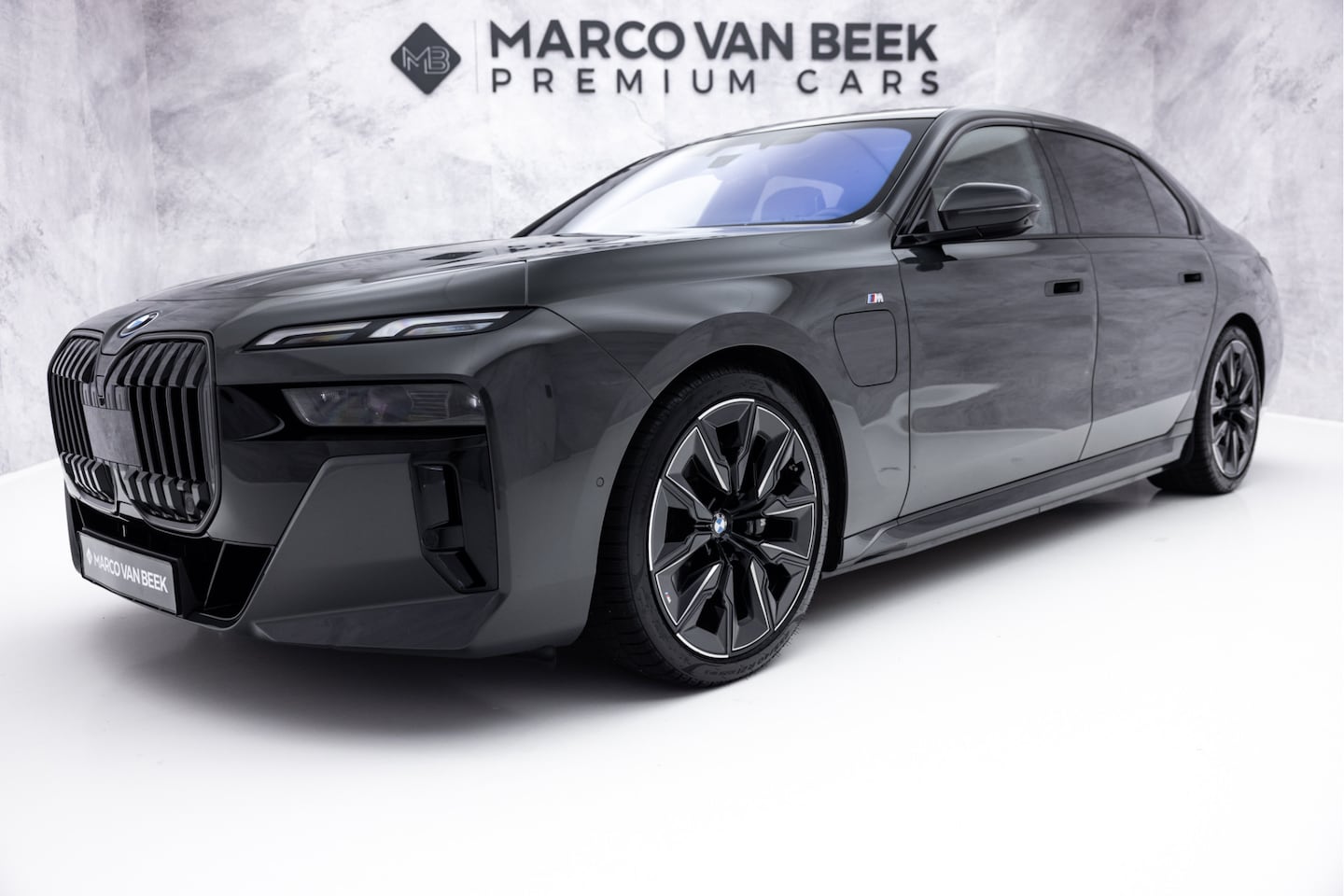 BMW 7-serie - 750e xDrive | M-Sport Pro | Sky Lounge | Bowers & Wilkins | Stoelventilatie | Massage - AutoWereld.nl