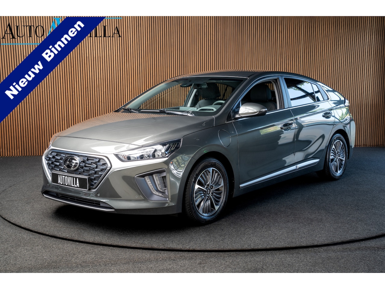 Hyundai IONIQ - 1.6 GDi PHEV Navi Leer Camera Infinity Stoelventilatie Stoelverwarming voor & achter Memor - AutoWereld.nl
