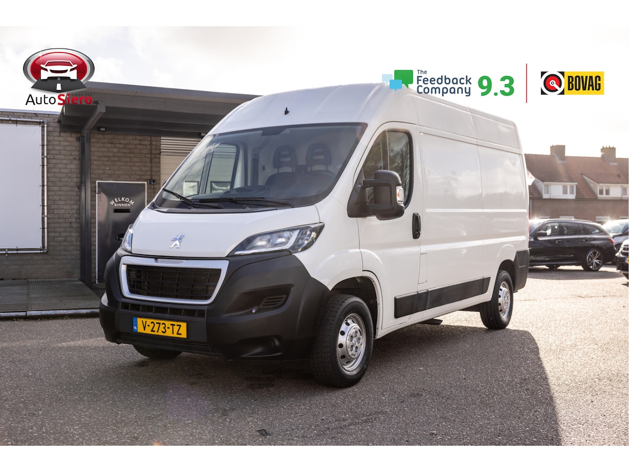 Peugeot Boxer - 330 2.0 BlueHDI L2H2 Premium Cruise, Navigatie, Camera - AutoWereld.nl