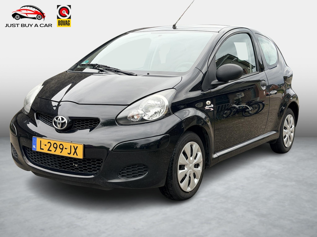 Toyota Aygo - 1.0-12V Access / Airco / 1e Eigenaar / Nieuwe Beurt & APK / Veiligheids-Pakket / - AutoWereld.nl