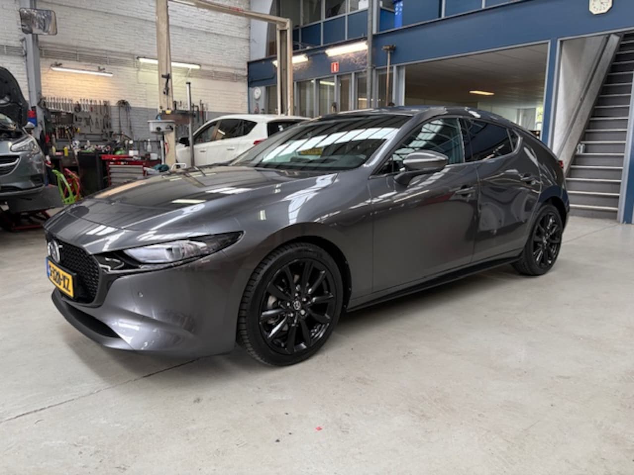 Mazda 3 - Hatchback Skyactiv-X 186pk M Hybrid Luxury - AutoWereld.nl