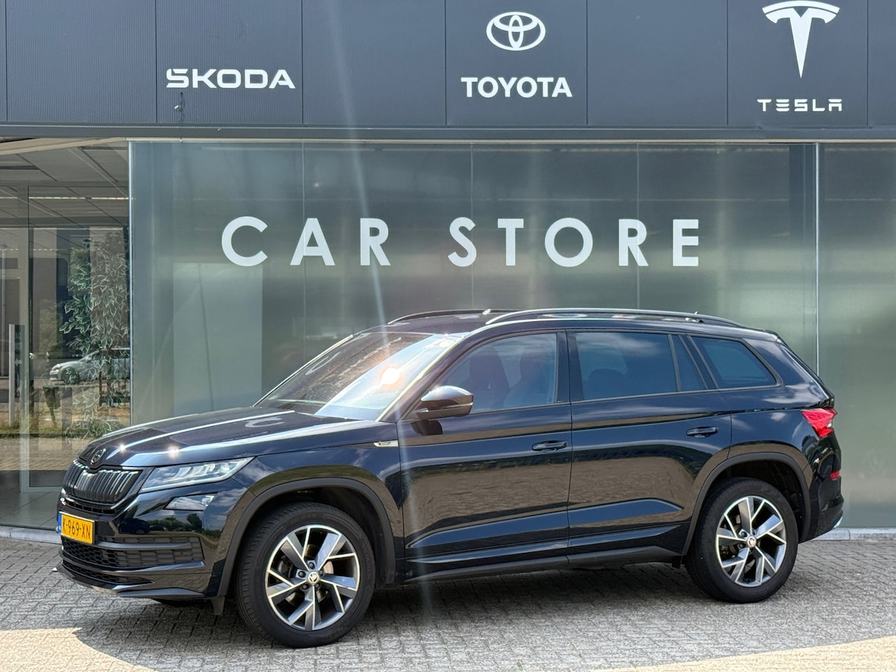 Skoda Kodiaq - 1.5 TSI DSG Sportline Memory|Carplay|Camera|Dealer Onderhouden - AutoWereld.nl