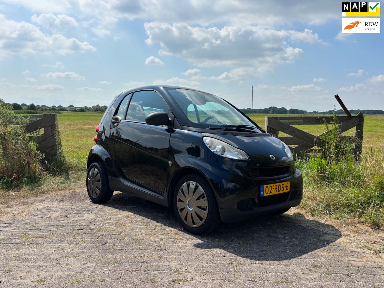 Smart Fortwo coupé - 1.0 mhd Base 1.0 mhd Base, APK 28-08-2027 - AutoWereld.nl